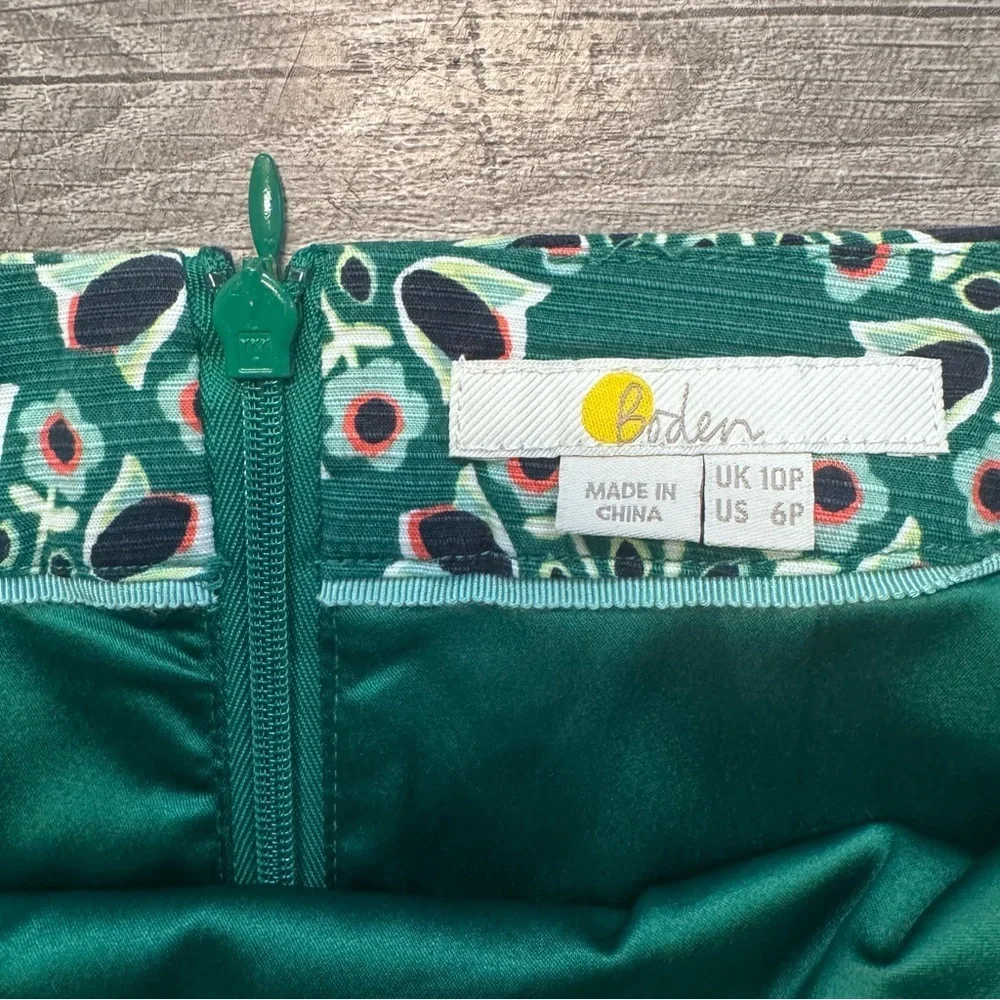 Boden Green Floral Pencil Skirt Lined Womens Petites Sz. 6P
